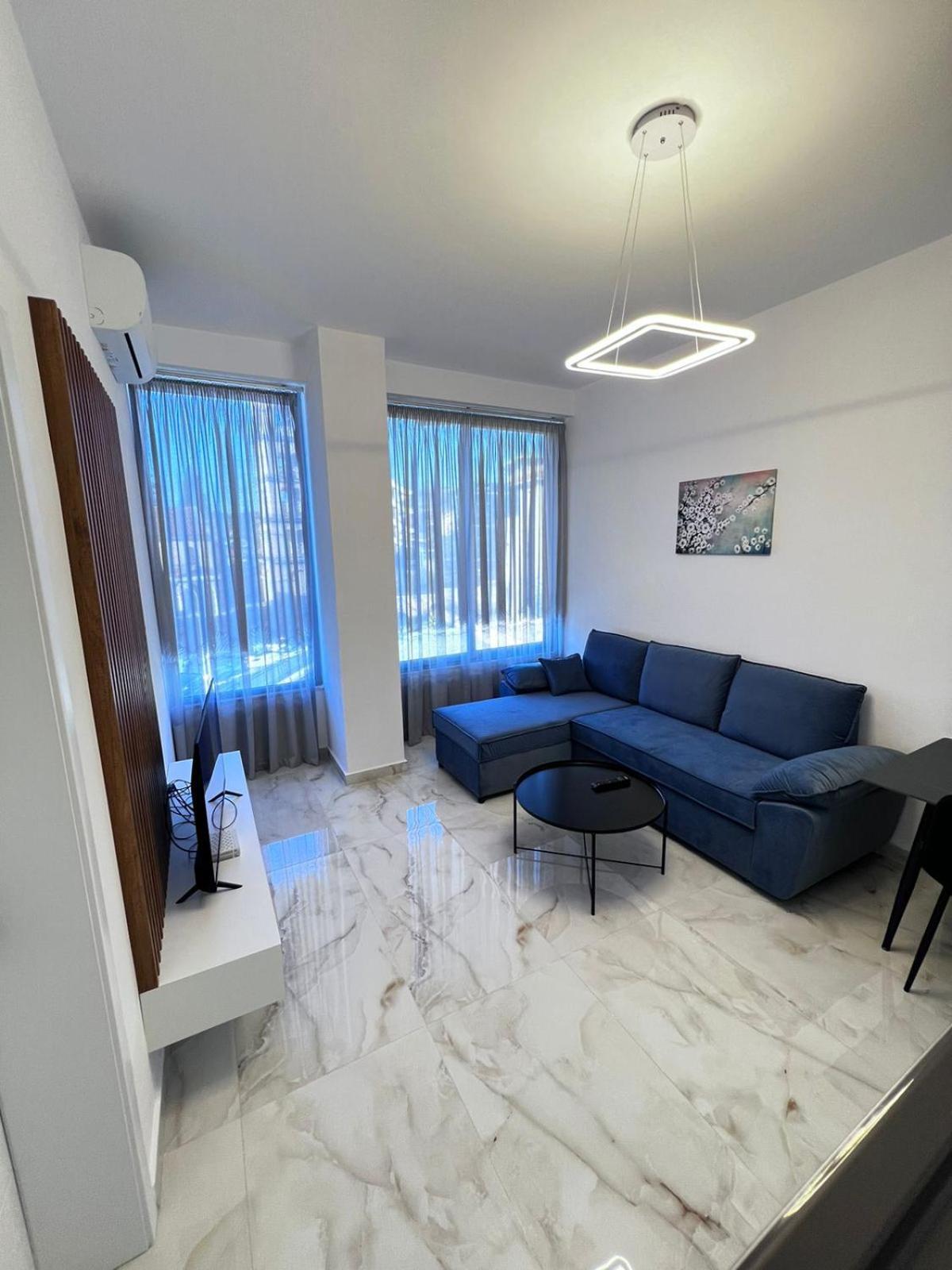 Prime Luxury Apartments Lushnje Bagian luar foto